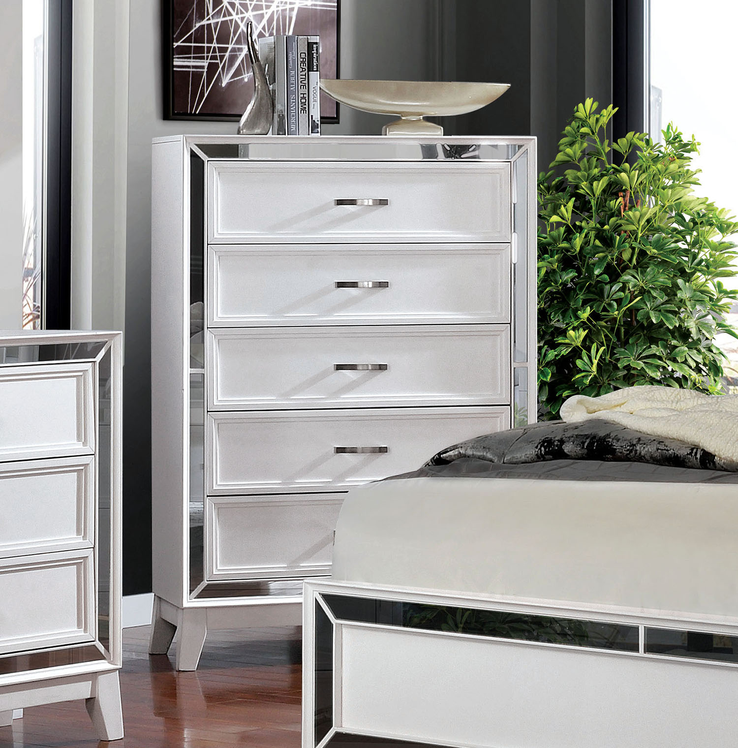 Kristia Transitional 5-Drawer Chest