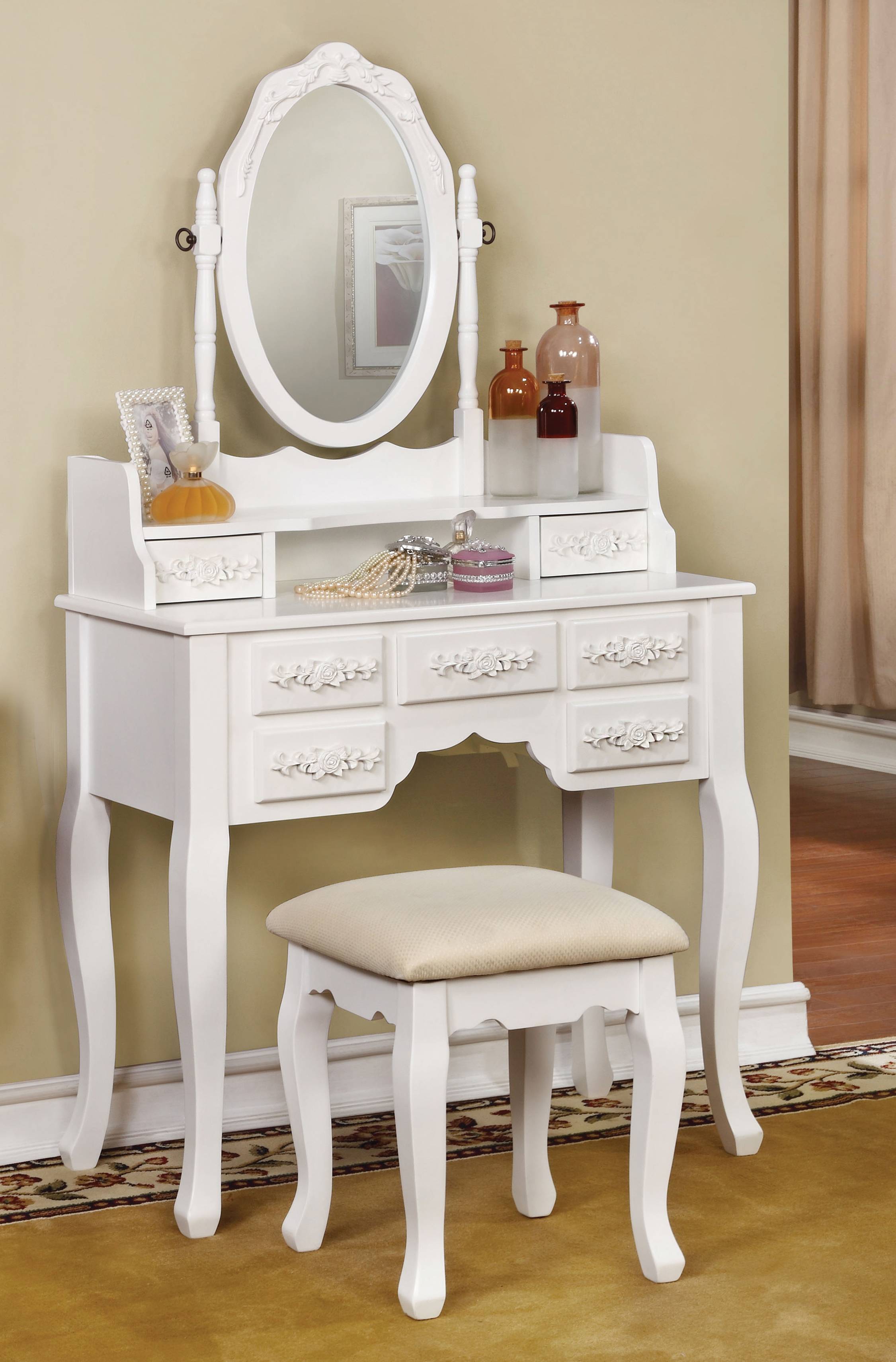 Cambriah Traditional Wood Vanity Set in White